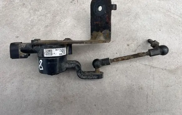 Opel Insignia B Headlight/headlamp level sensor 84171606