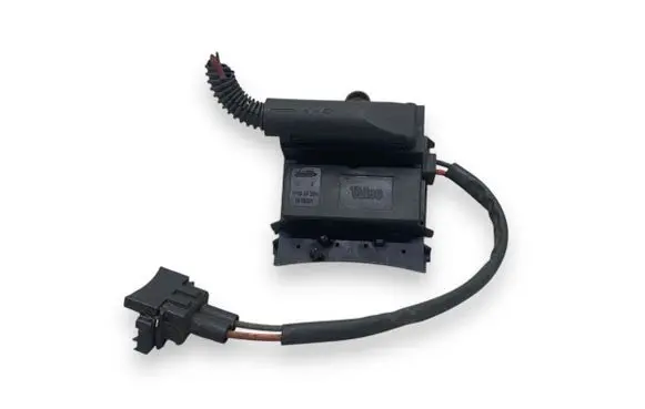 Opel Vectra C Coolant fan relay 1379151