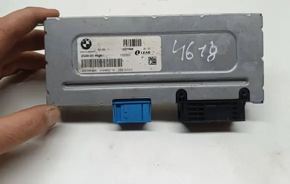 BMW 5 E60 E61 Door central lock control unit/module 532356896 102351