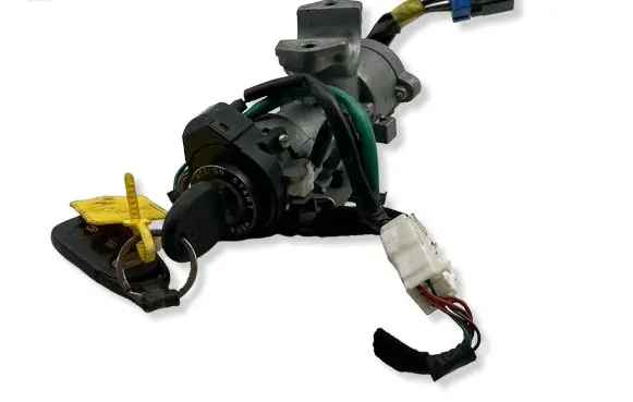 KIA Carens II Ignition lock 