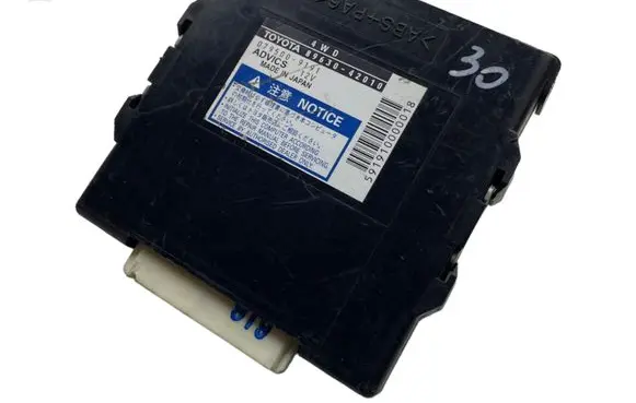 Toyota RAV 4 (XA30) Transfer box differential control unit 8963042010 0795009191 N071C5
