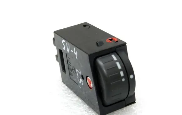 Subaru Forester SH Aerial antenna switch 83002AG490