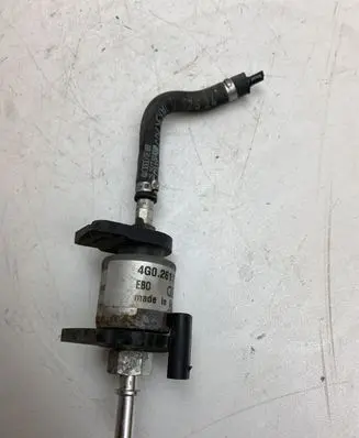 Audi A6 C7 Other engine bay part 4G0261163A