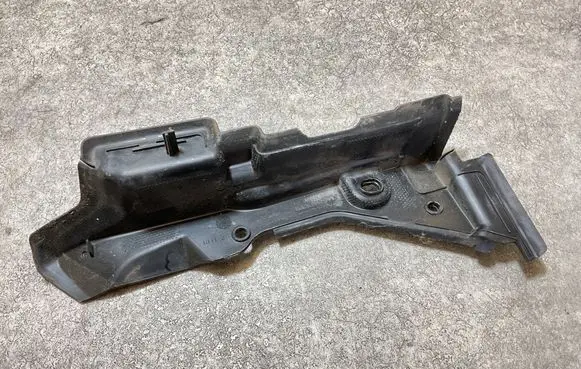 Polestar 2 Wiper trim 31694305