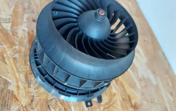 Mercedes-Benz C W205 Heater fan/blower 0130309001