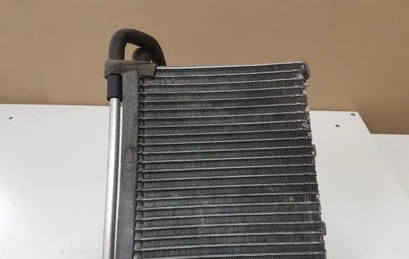 Air conditioning (A/C) radiator (interior)
