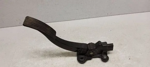 Mitsubishi Outlander Accelerator throttle pedal 45662181307 07018A1A MN101544