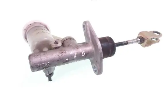 Mitsubishi Carisma Clutch master cylinder