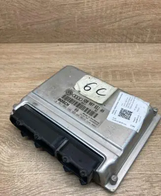 Volkswagen PASSAT B5 Engine control unit/module ECU 4D0907551AH 0261204346