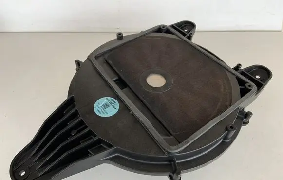 Audi A4 S4 B9 Subwoofer speaker 8W5035412A