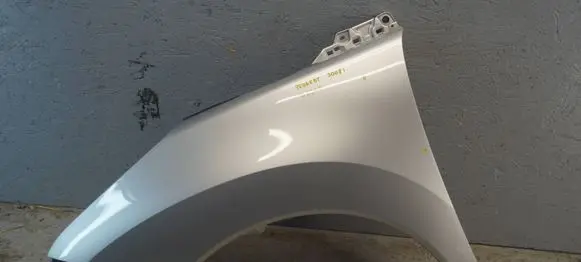 Peugeot 3008 I Fender 9682889480