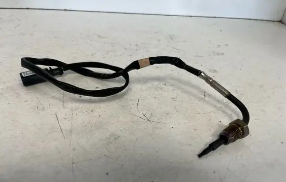 Audi A5 Oil temperature sensor 8W0906088E