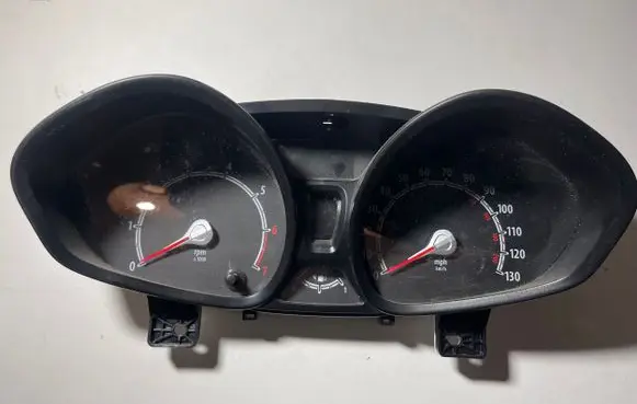 Ford Fiesta Speedometer (instrument cluster) 8A6T10849BM