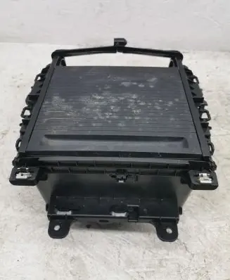Opel Astra L Other center console (tunnel) element 9841363880