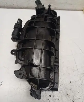 Ford Focus Intake manifold BM5G9424DC