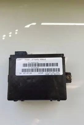 Chrysler Town u0026 Country V Tailgate/trunk control unit/module P68079913AB