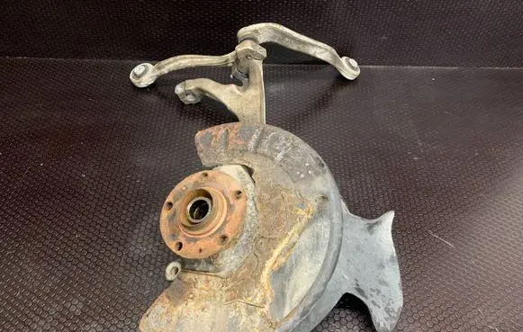 Volkswagen Phaeton Front wheel hub spindle knuckle 4E0258M
