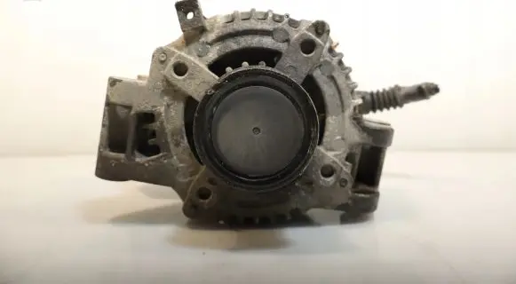 Toyota Avensis T250 Generator/alternator 104210-4521