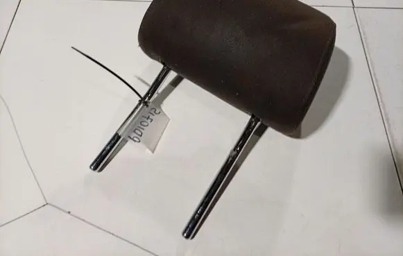 Audi A6 S6 C6 4F Front seat headrest 