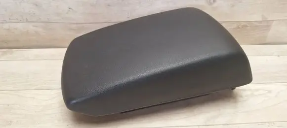 Mazda 3 I Armrest 