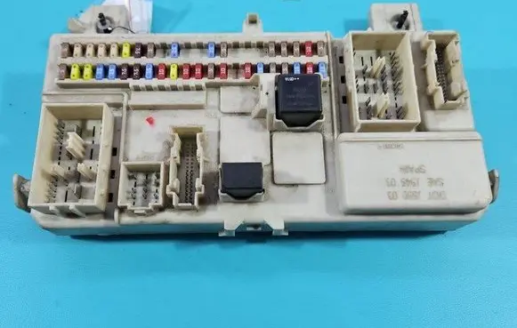 Volvo V50 Fuse box set 30728906 IMPRK1497197