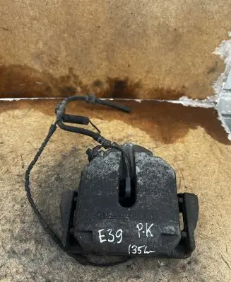 BMW 5 E39 Front brake caliper