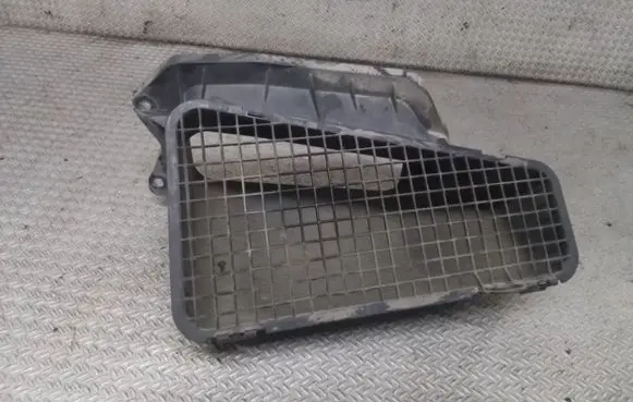 Audi A4 S4 B8 8K Air intake duct part 8K1819904