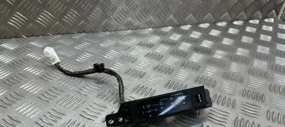 Lexus IS III XE30 Gear shift selector indicator 76H711