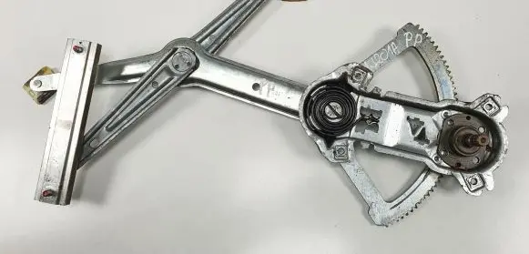 Mercedes-Benz 190 W201 Front window lifting mechanism without motor