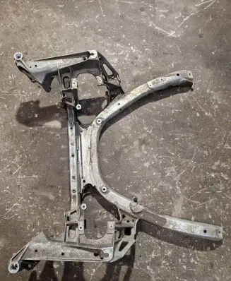 BMW 5 E60 E61 Front subframe 6759462