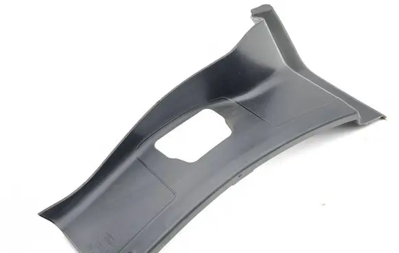 Ford Explorer Rear/tail light trim molding R2KB13N553BC C83TA 9MB13N553BB