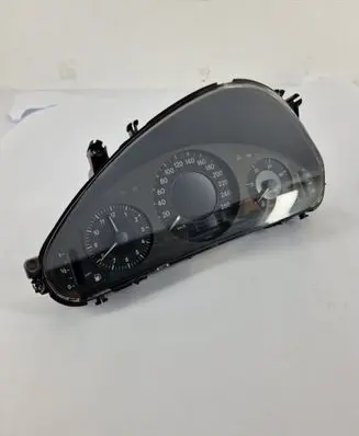 Mercedes-Benz E W211 Speedometer (instrument cluster) A2115400347