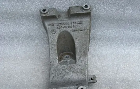 Audi A8 S8 D2 4D Engine mounting bracket 4D0199308AP