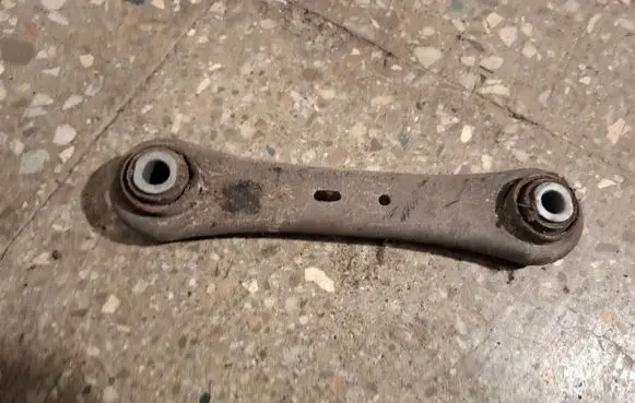 Volvo V60 Rear control arm 6G915K743