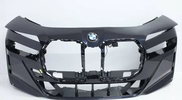 BMW 7 G70 Front bumper 679345337