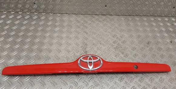Toyota Corolla E120 E130 Trunk door license plate light bar 