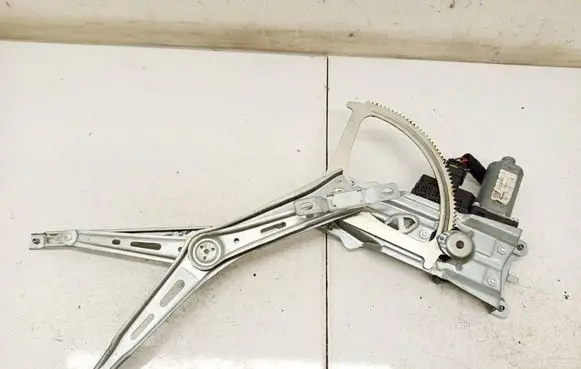 Opel Zafira B Sliding door window regulator with motor A337013132220