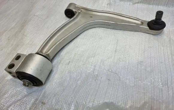 Opel Vectra C Front control arm 