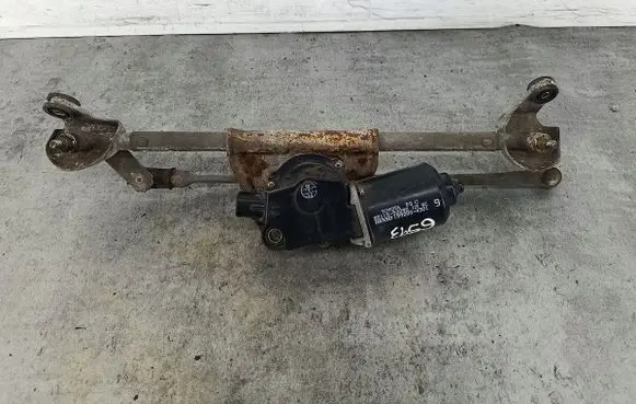 Toyota Yaris Front wiper linkage 