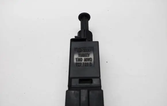 Audi A3 S3 8L Brake pedal sensor switch 927189D
