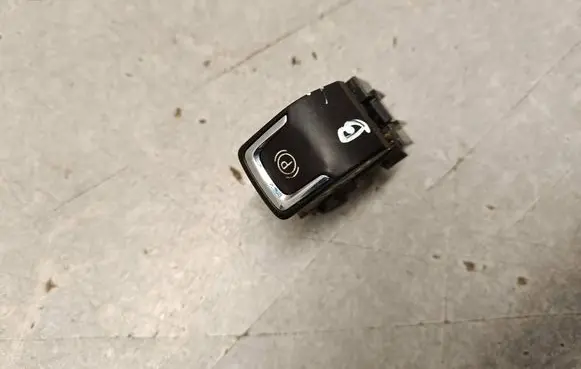 Opel Insignia B Hand parking brake switch 22818055