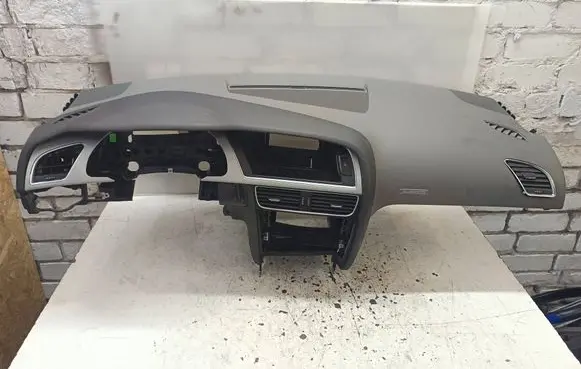 Audi A5 8T 8F Dashboard 8T1857041C 194903SALA0 00000537505