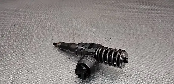 Volkswagen Transporter - Caravelle T5 Fuel injector 070130073R