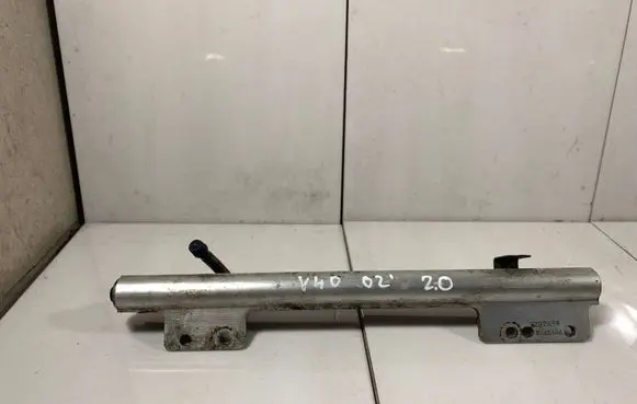 Volvo S40, V40 Fuel main line pipe 9202694