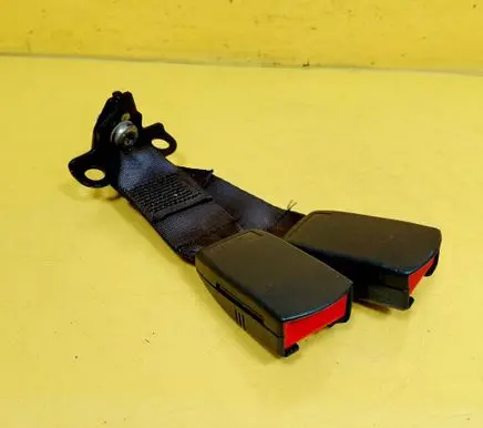 Rover Rover Middle seatbelt buckle (rear) 