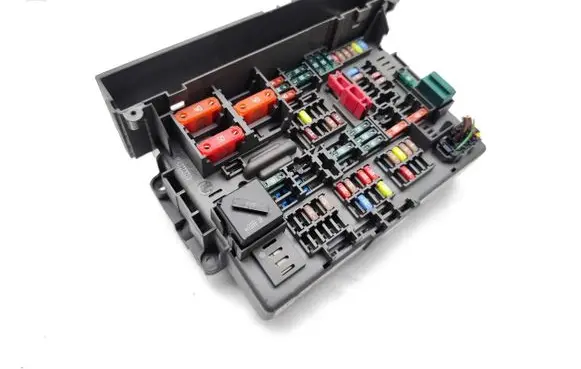 BMW 3 E90 E91 Fuse module 9119444