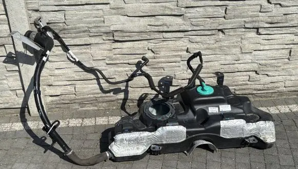 Peugeot 508 II Fuel tank 9829670080