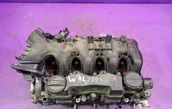 Citroen C4 I Engine head 9651517110