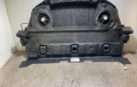 Tesla Model 3 Parcel shelf 153890300 P153890300C 1TALM5210316A00038