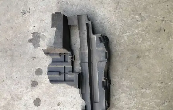 Honda CR-V Radiator trim 71107T1GA 71107